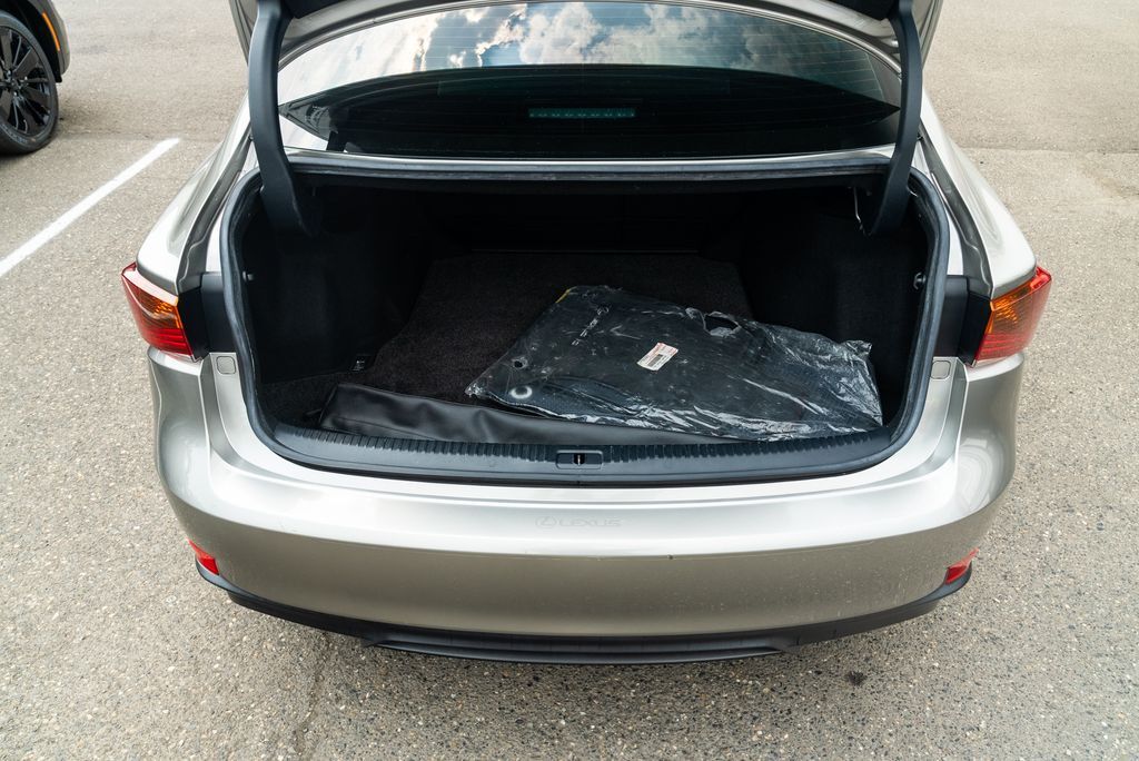 2018 Lexus IS 300 Milwaukie OR
