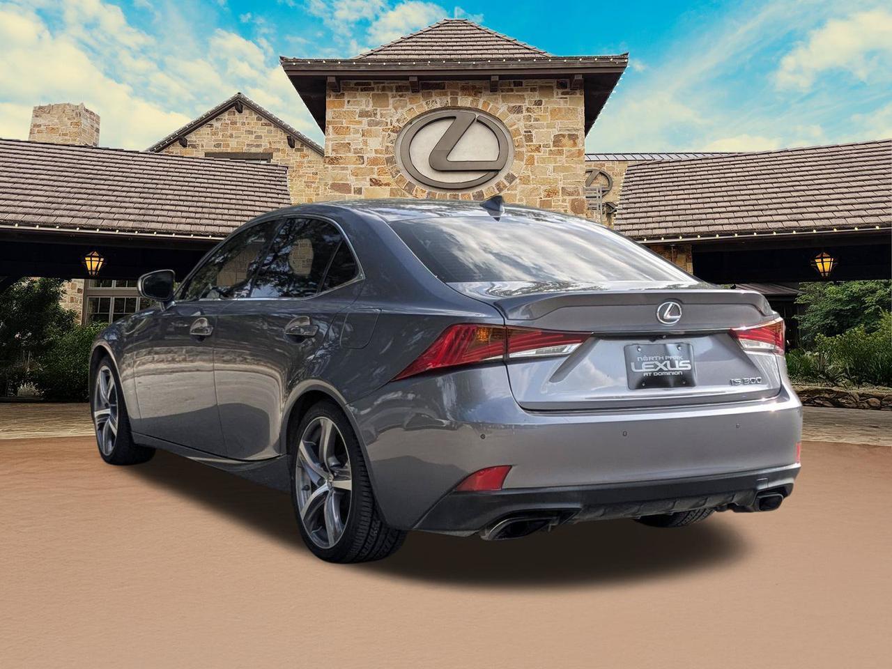 2018 Lexus IS 300