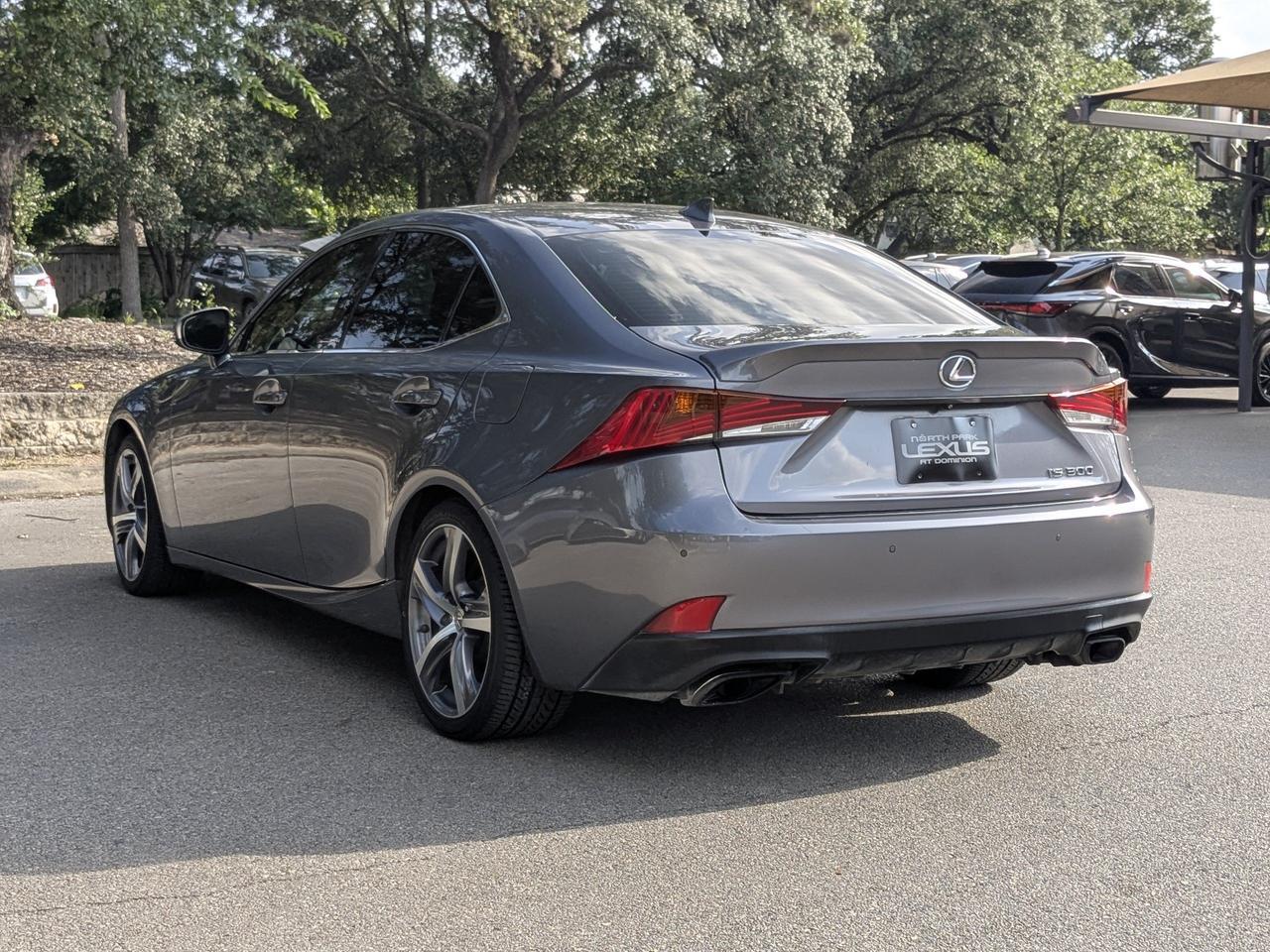 2018 Lexus IS 300