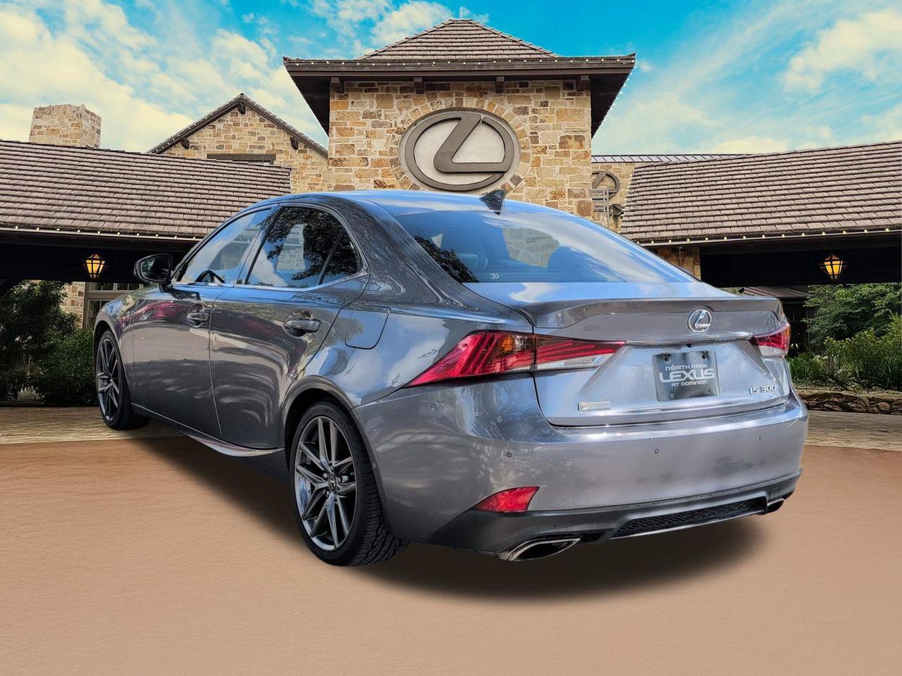 2018 Lexus IS 300