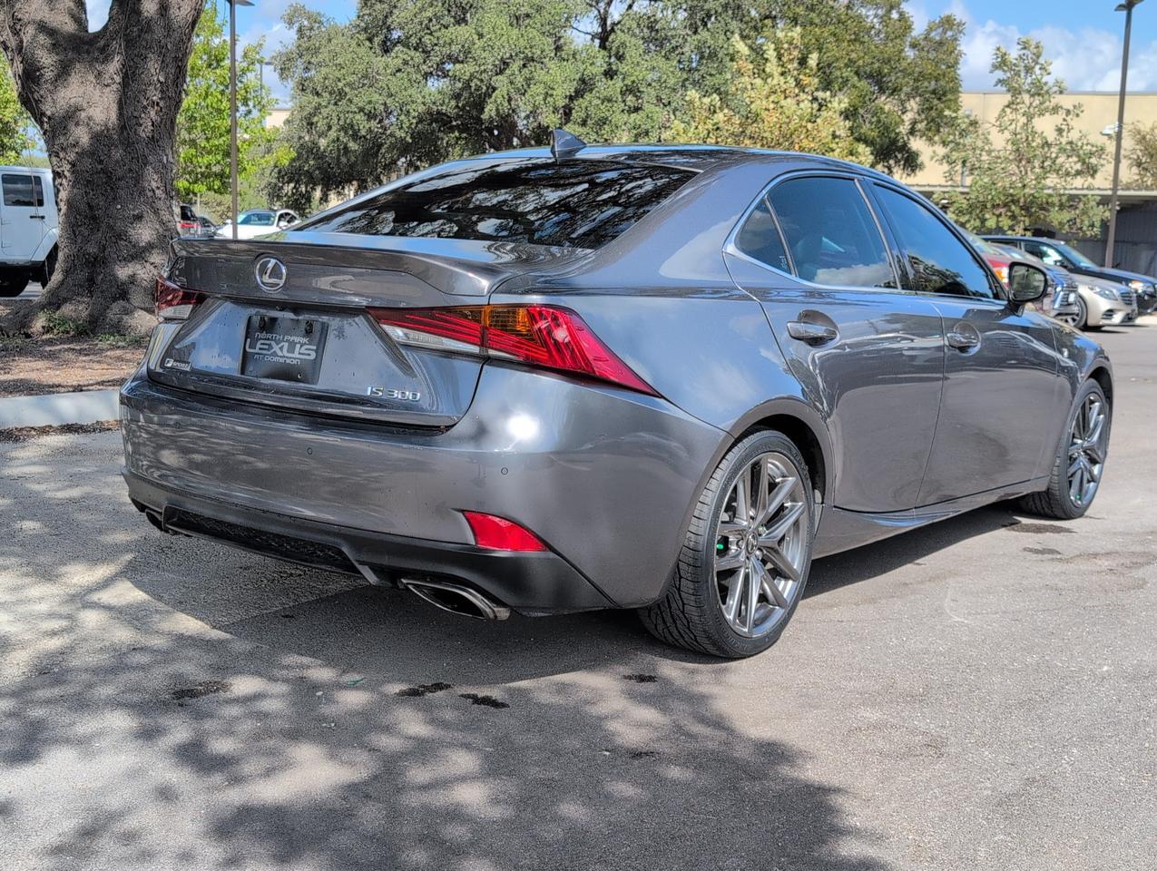 2018 Lexus IS 300