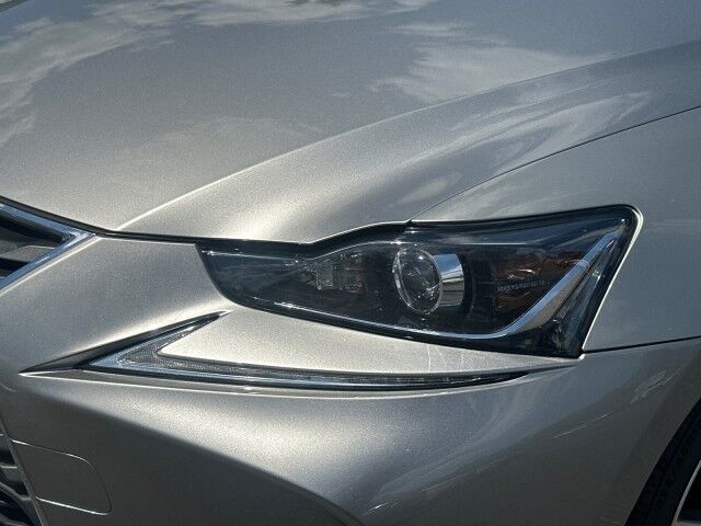 2018 Lexus IS 300 Worcester MA