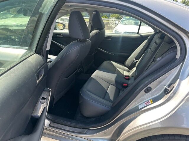 2018 Lexus IS 300 Worcester MA