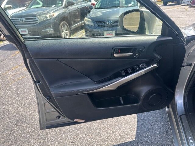 2018 Lexus IS 300 Worcester MA