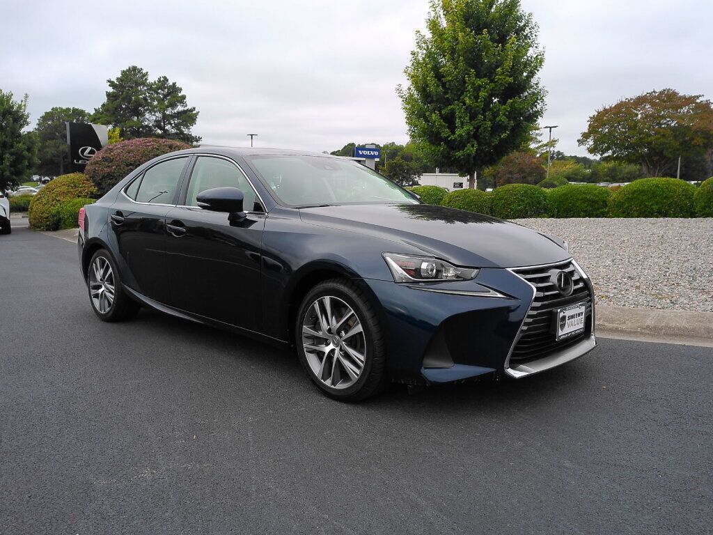 2018 Lexus IS 300