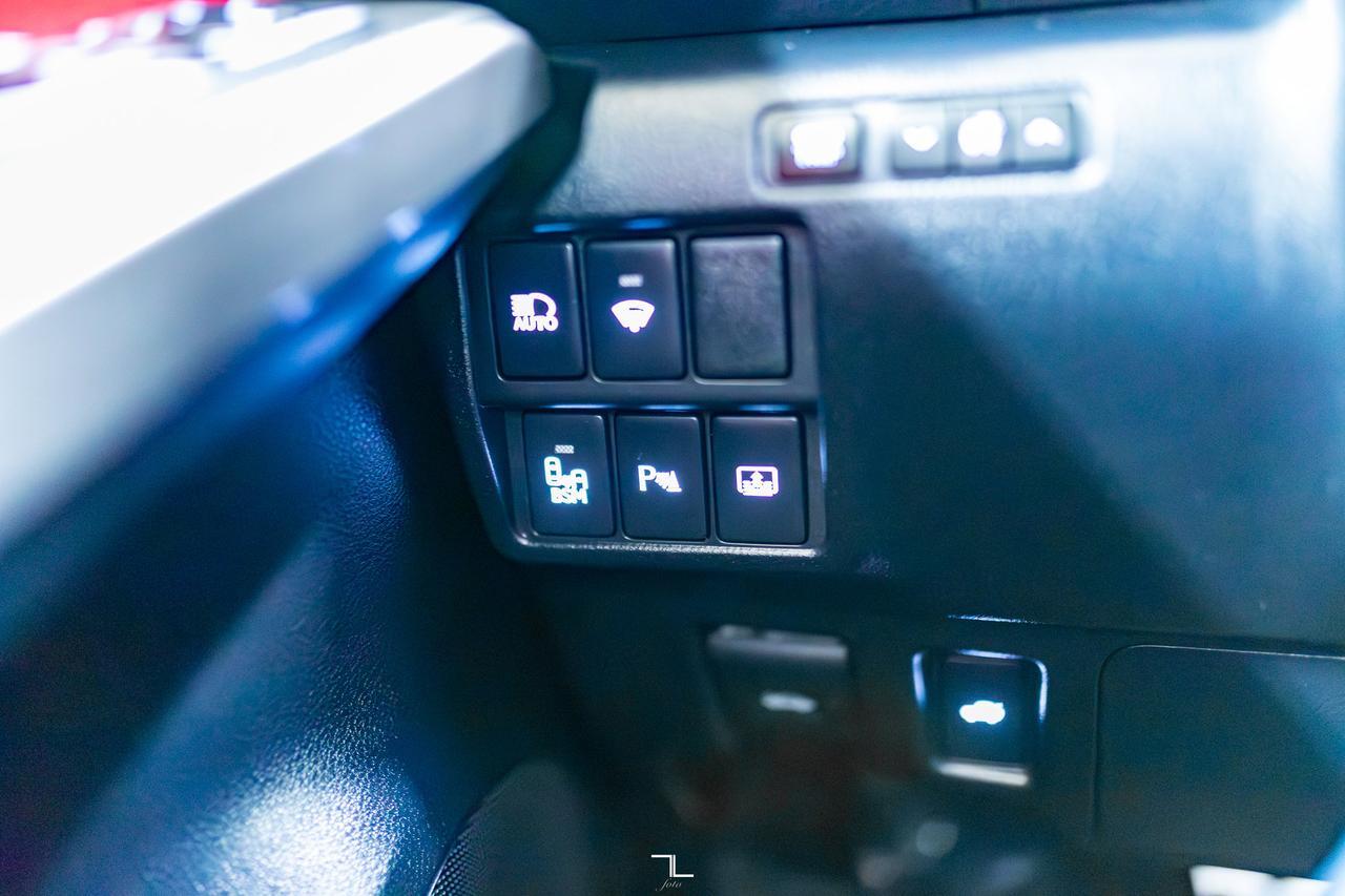 2018 Lexus IS 350 AWD F-Sport III Leather Roof Nav BCam Red Deer AB