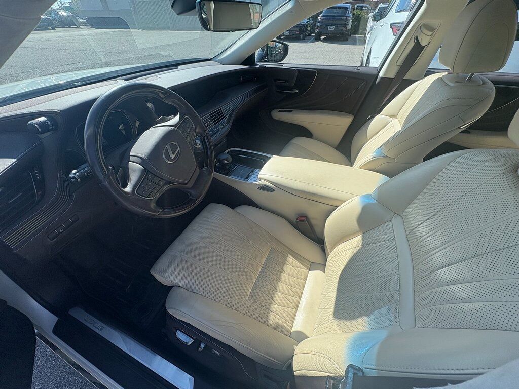 2018 Lexus LS 500 photo 2