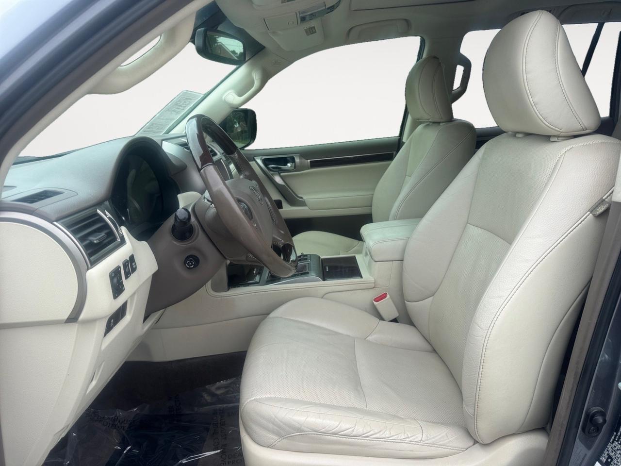 2018 Lexus No Model GX 460, HEATED & COOLED SEATS, POWER THIRD ROW SEATS, RUNNING BOARDS, NAVIGATION, BLUETOOTH, SUNROOF, KEYLESS ENTRY & START, CLEAN CARFAX, ALL SERVICED UP INCLUDING 4 NEW TIRES!!! Norfolk VA