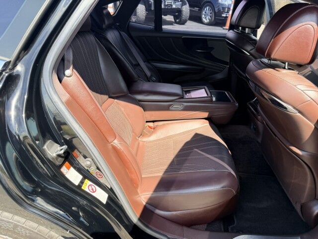 2018 Lexus LS Base - Photo 17