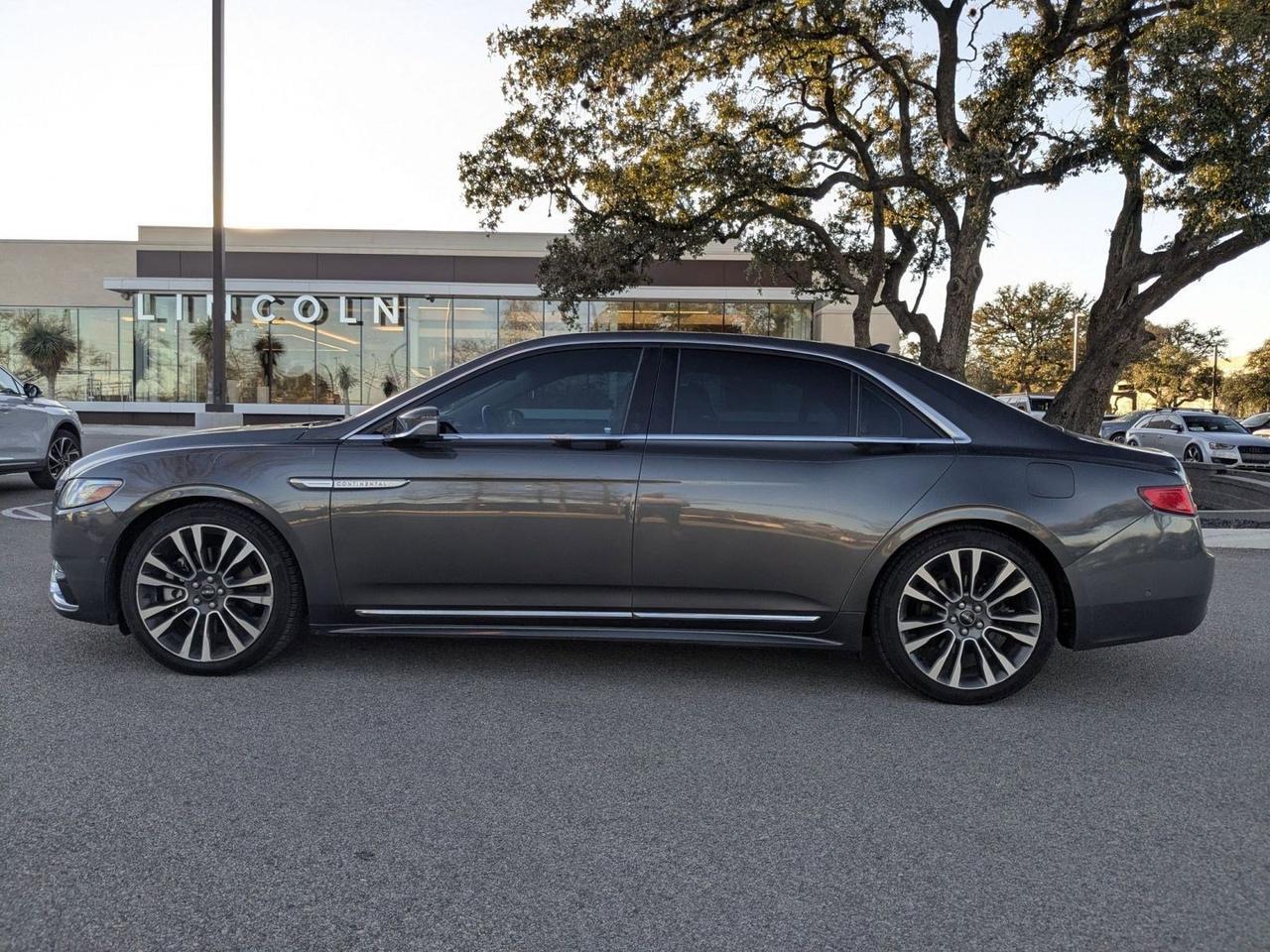 2018 Lincoln Continental Reserve
