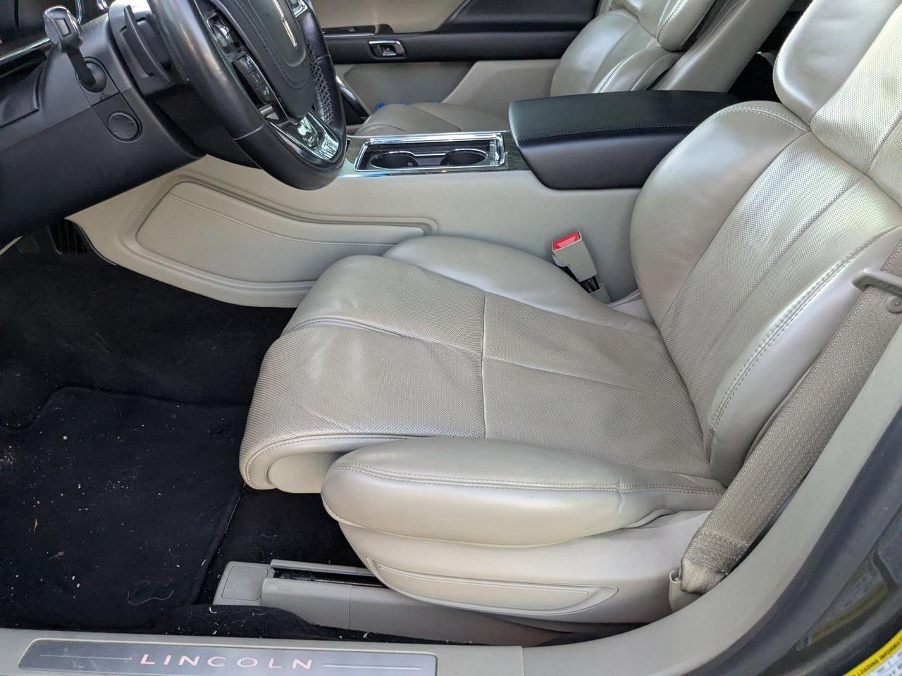 2018 Lincoln Continental Reserve