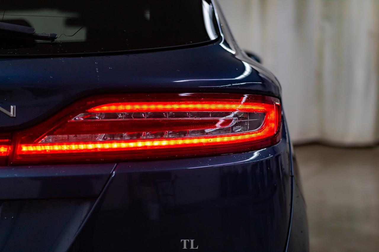 2018 Lincoln MKC AWD Reserve Leather Roof Nav BCam Red Deer AB