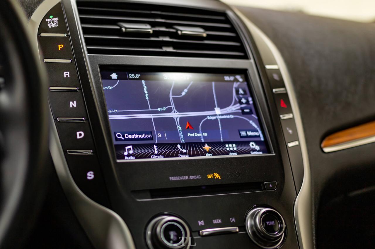 2018 Lincoln MKC AWD Reserve Leather Roof Nav BCam Red Deer AB