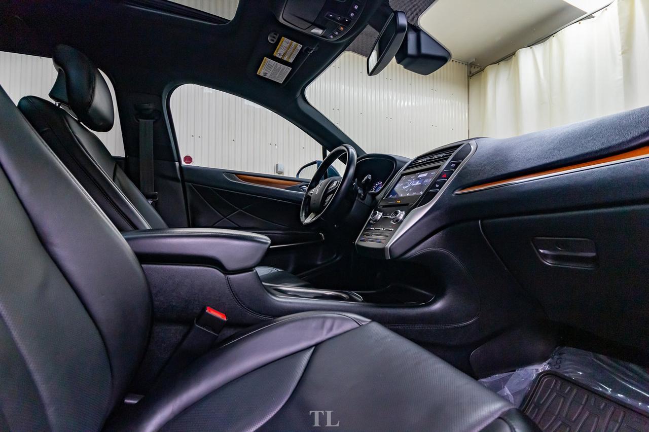 2018 Lincoln MKC AWD Reserve Leather Roof Nav BCam Red Deer AB