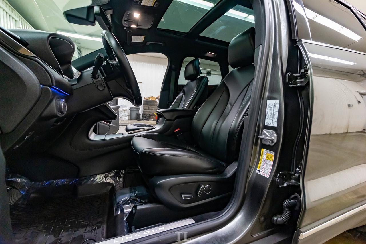 2018 Lincoln MKC AWD Reserve Leather Roof Nav BCam Red Deer AB