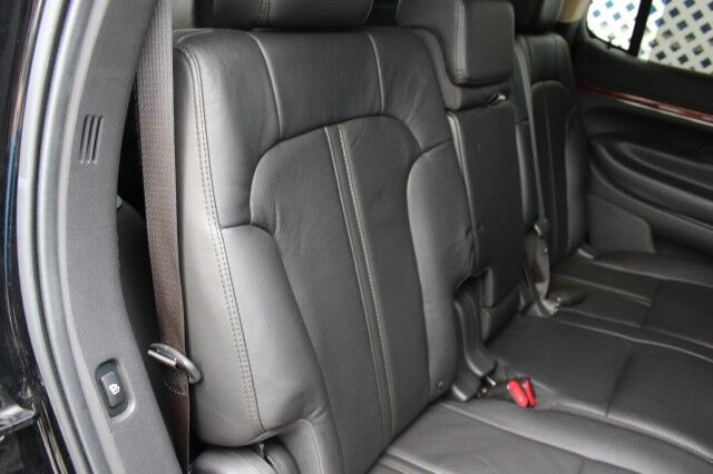 2018 Lincoln MKT Reserve photo 3