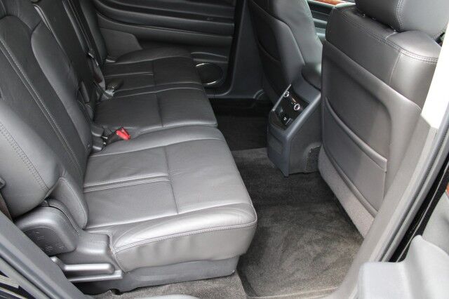 2018 Lincoln MKT Reserve photo 2
