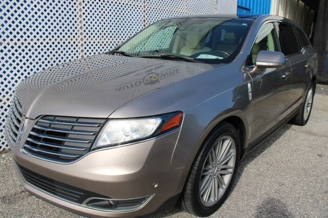 2018 Lincoln MKT RESERVE TECH PKG