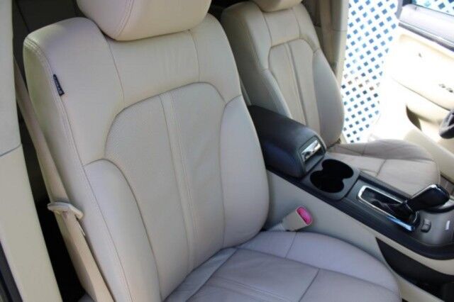 2018 Lincoln MKT Reserve - Photo 12