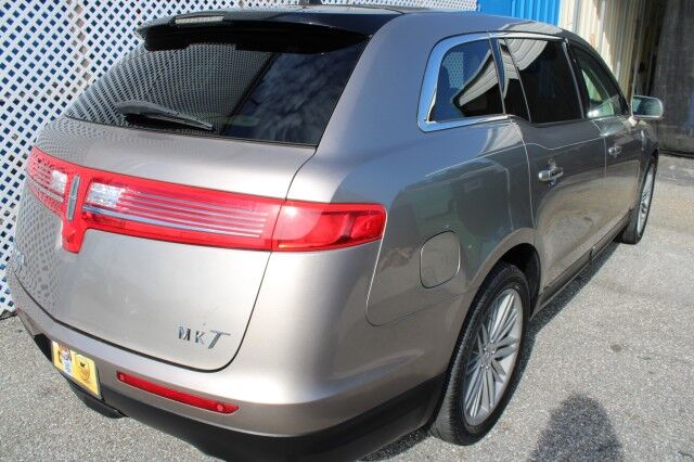 2018 Lincoln MKT RESERVE TECH PKG Melbourne FL
