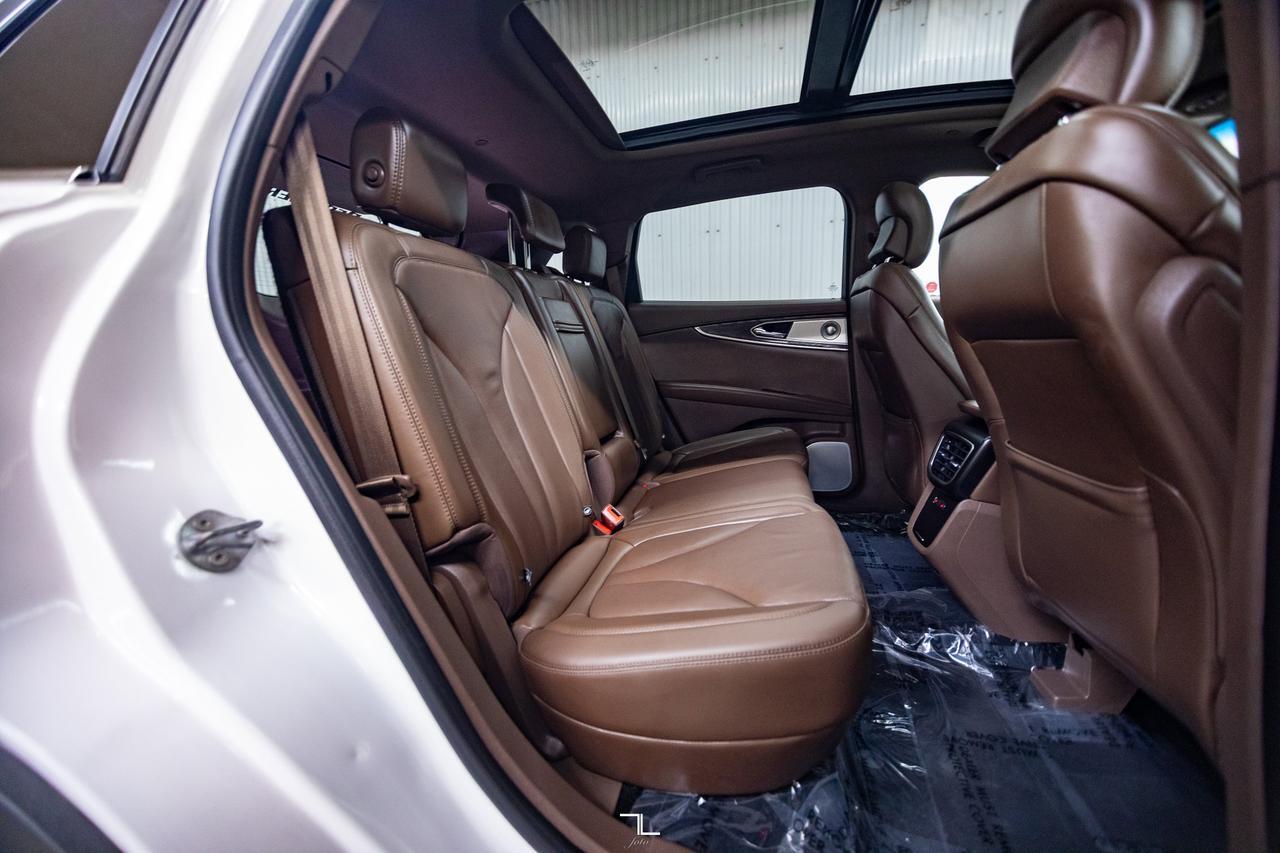 2018 Lincoln MKX AWD Reserve Leather Roof Nav BCam Red Deer AB