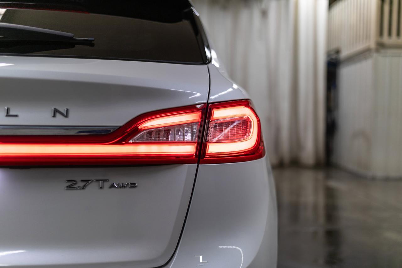 2018 Lincoln MKX AWD Reserve Leather Roof Nav BCam Red Deer AB