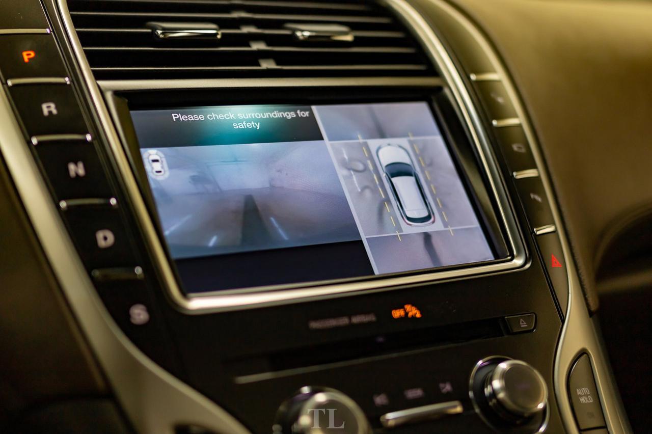 2018 Lincoln MKX AWD Reserve Leather Roof Nav BCam Red Deer AB