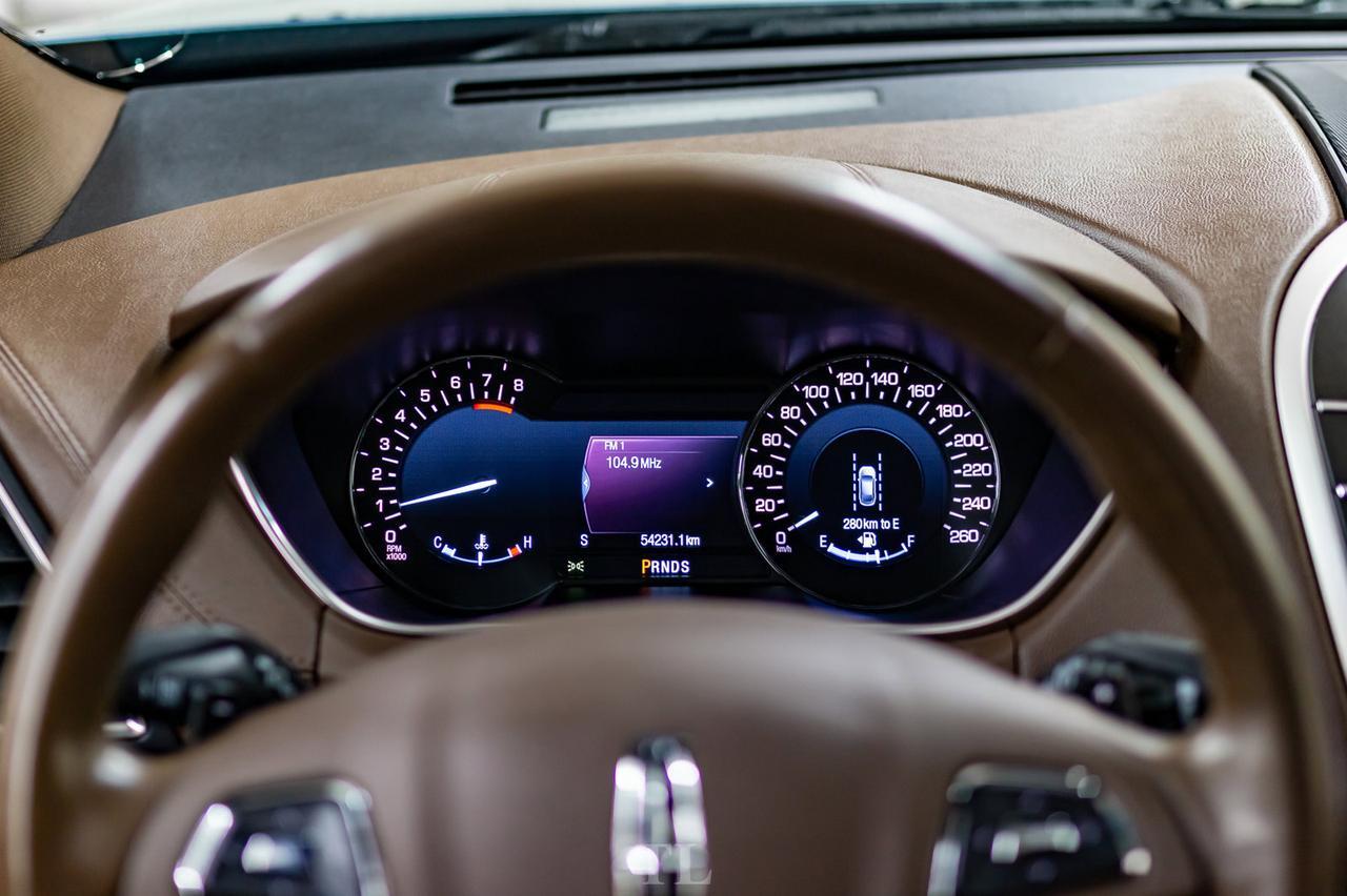 2018 Lincoln MKX AWD Reserve Leather Roof Nav BCam Red Deer AB