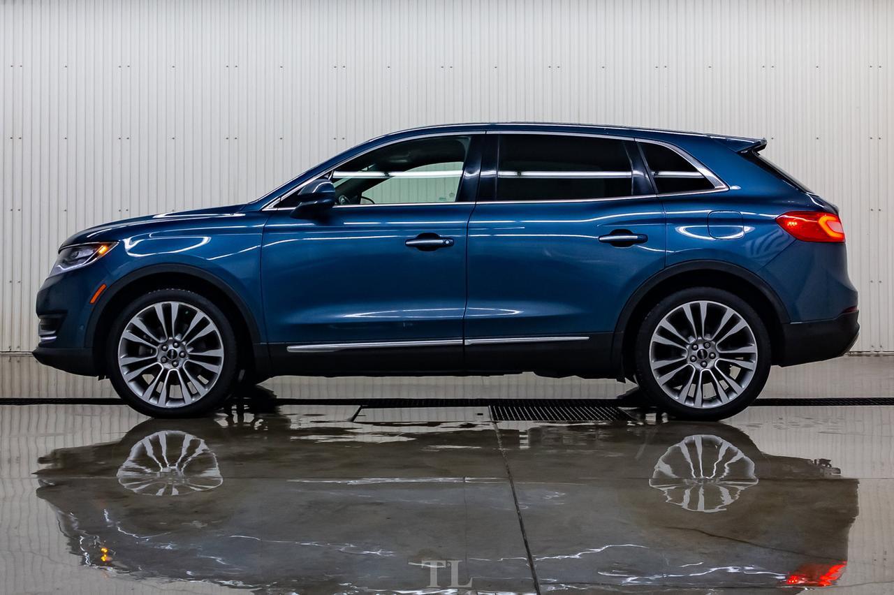 2018 Lincoln MKX AWD Reserve Leather Roof Nav BCam Red Deer AB