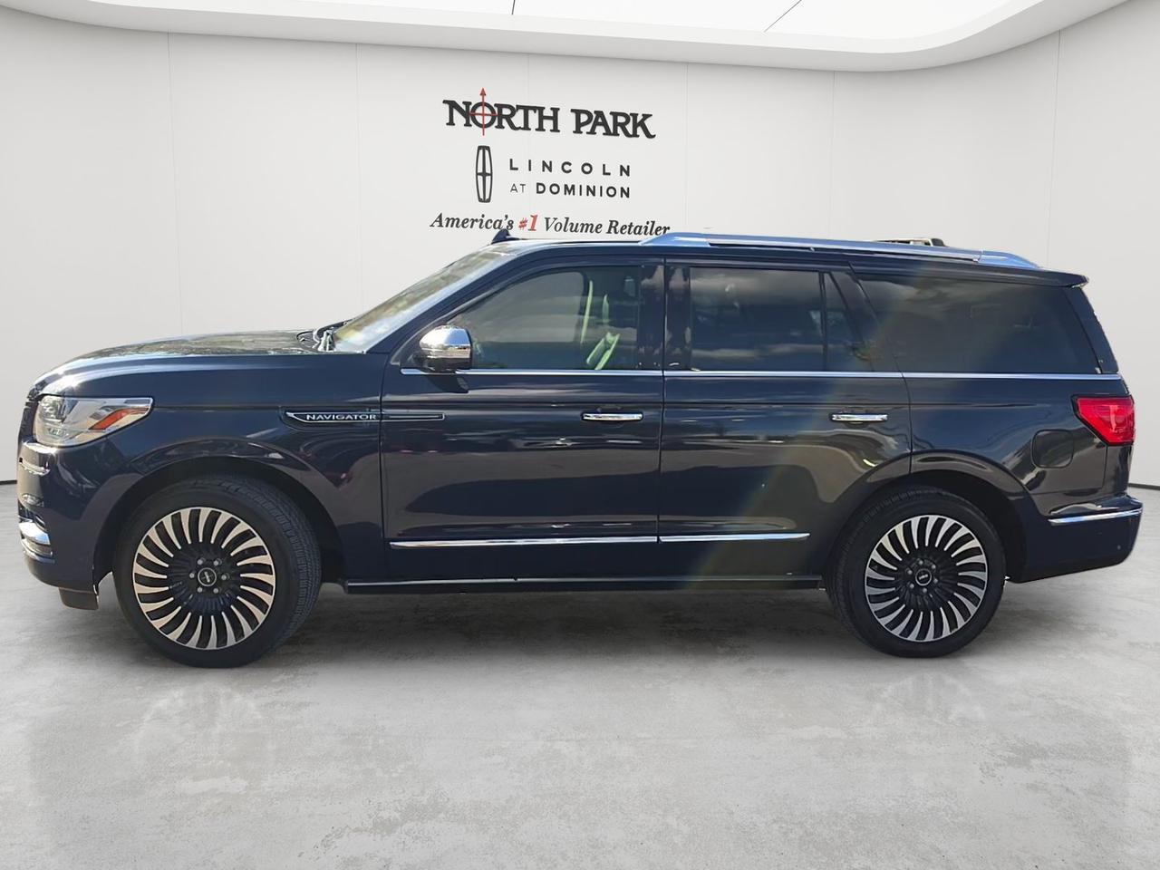 2018 Lincoln Navigator Black Label