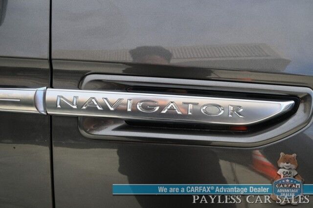 2018 Lincoln Navigator L Select / 4X4 / Auto Start / Heated & Cooled Leather Seats / Heated Steering Wheel / NAV / Sunroof / Blind Spot Alert / Apple CarPlay & Android Auto / Back Up Camera / 3rd Row / Seats 8 / Tow Pkg / 21 MPG Anchorage AK