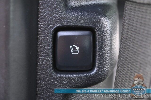 2018 Lincoln Navigator L Select / 4X4 / Auto Start / Heated & Cooled Leather Seats / Heated Steering Wheel / NAV / Sunroof / Blind Spot Alert / Apple CarPlay & Android Auto / Back Up Camera / 3rd Row / Seats 8 / Tow Pkg / 21 MPG Anchorage AK