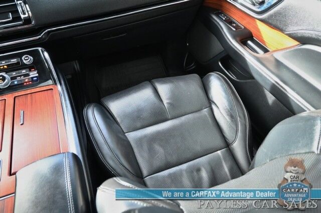 2018 Lincoln Navigator L Select / 4X4 / Auto Start / Heated & Cooled Leather Seats / Heated Steering Wheel / NAV / Sunroof / Blind Spot Alert / Apple CarPlay & Android Auto / Back Up Camera / 3rd Row / Seats 8 / Tow Pkg / 21 MPG Anchorage AK