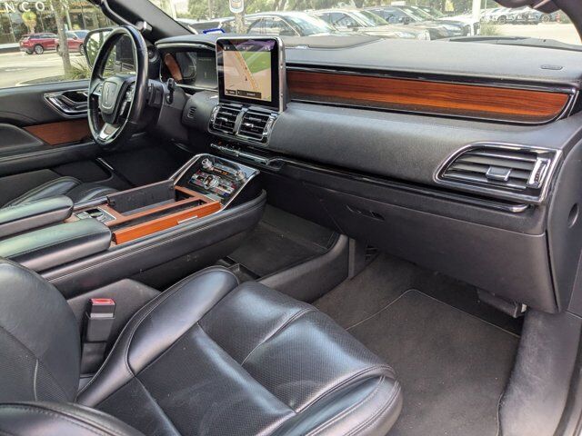 2018 Lincoln Navigator Premiere