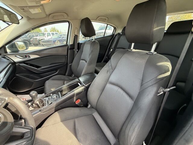 2018 MAZDA Mazda3 Sport Crestwood KY