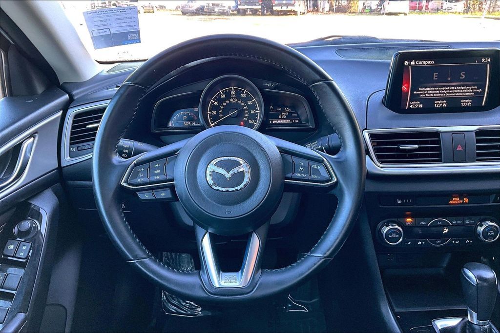 2018 MAZDA Mazda3 Touring OR