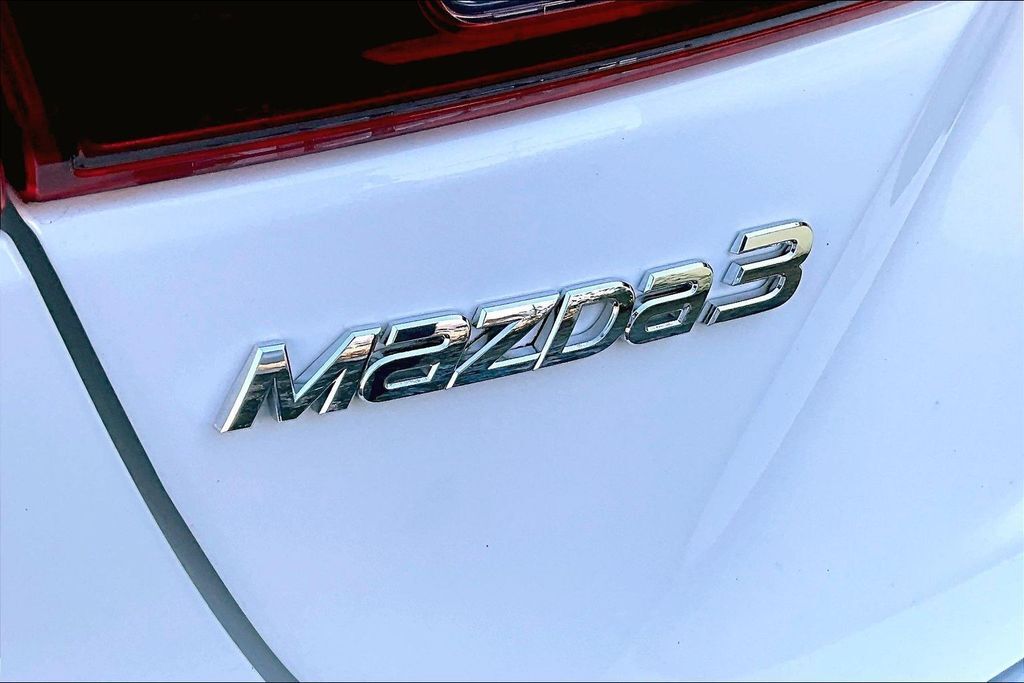 2018 MAZDA Mazda3 Touring OR