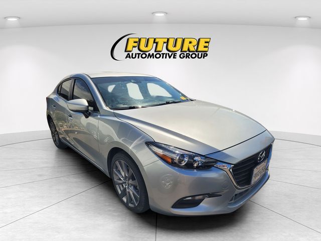 2018 MAZDA Mazda3 Touring