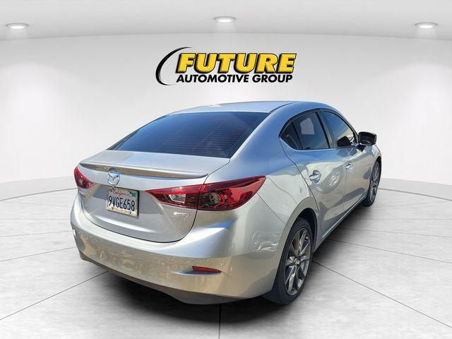 2018 MAZDA Mazda3 Touring