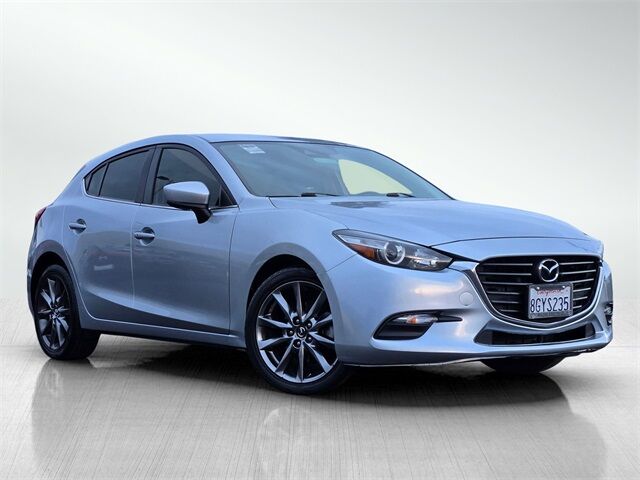 2018 MAZDA Mazda3 Touring