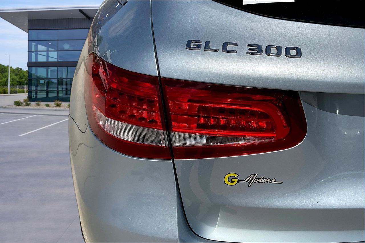 2018 MERCEDES-BENZ GLC 300 Houston TX
