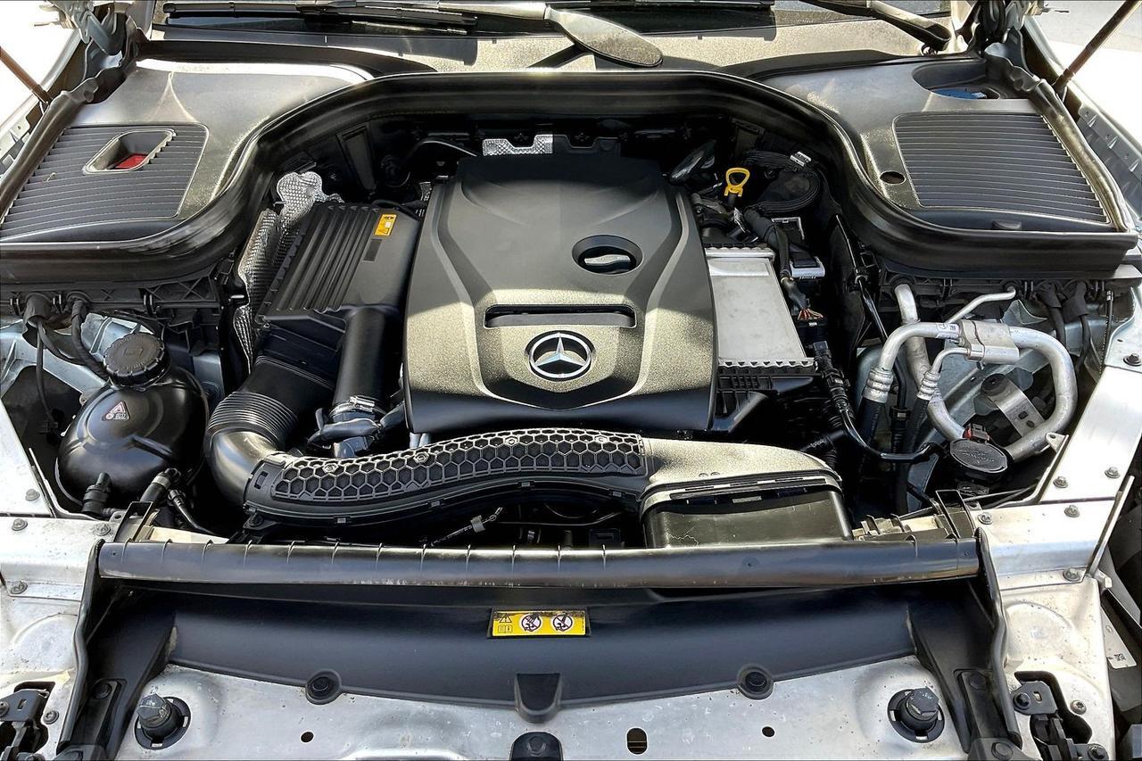 2018 MERCEDES-BENZ GLC 300 Houston TX