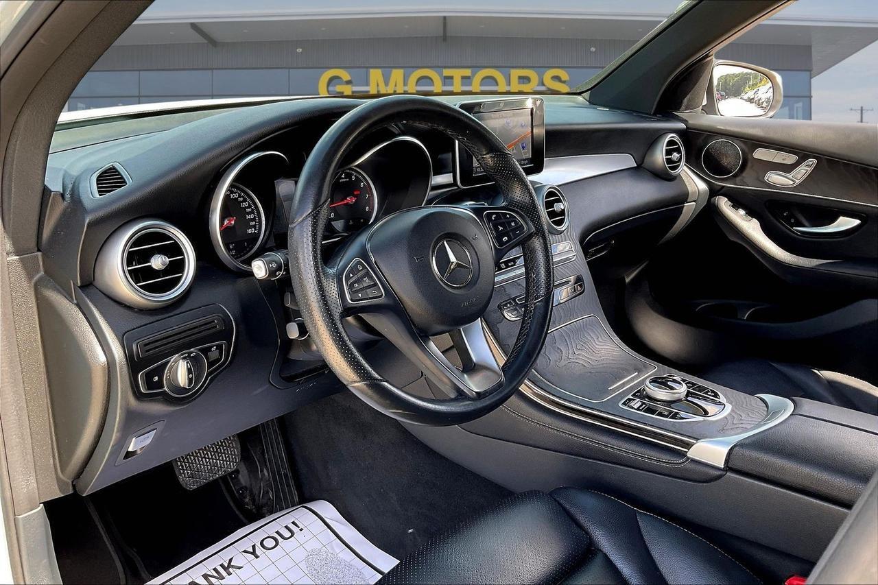 2018 MERCEDES-BENZ GLC 300 Houston TX