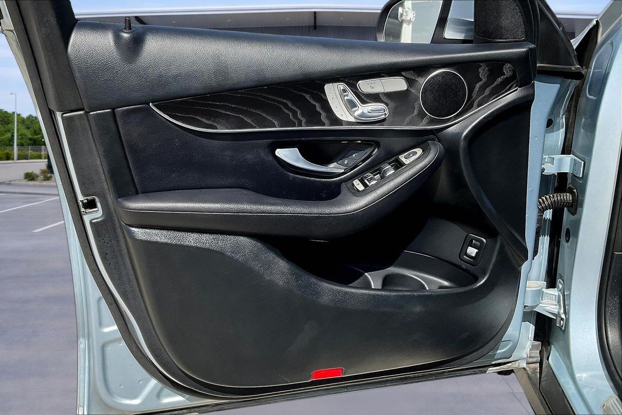 2018 MERCEDES-BENZ GLC 300 Houston TX