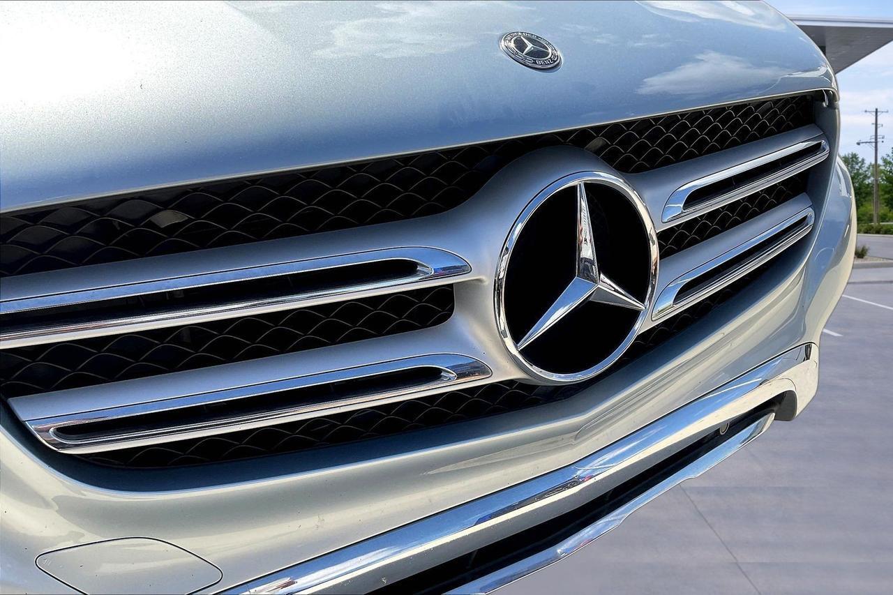 2018 MERCEDES-BENZ GLC 300 Houston TX