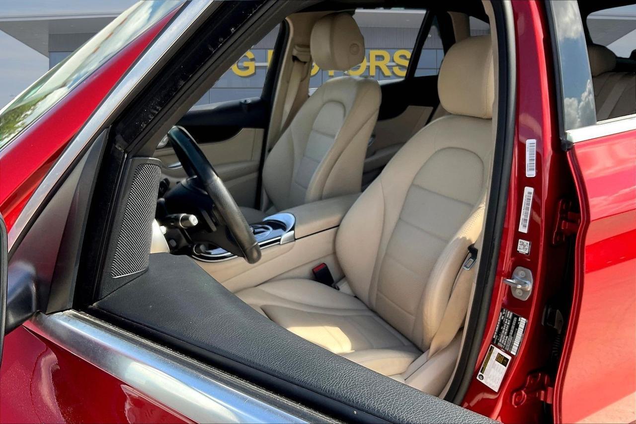 2018 MERCEDES-BENZ GLC 300 Houston TX