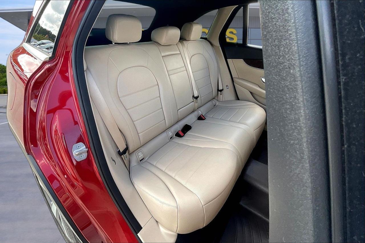 2018 MERCEDES-BENZ GLC 300 Houston TX
