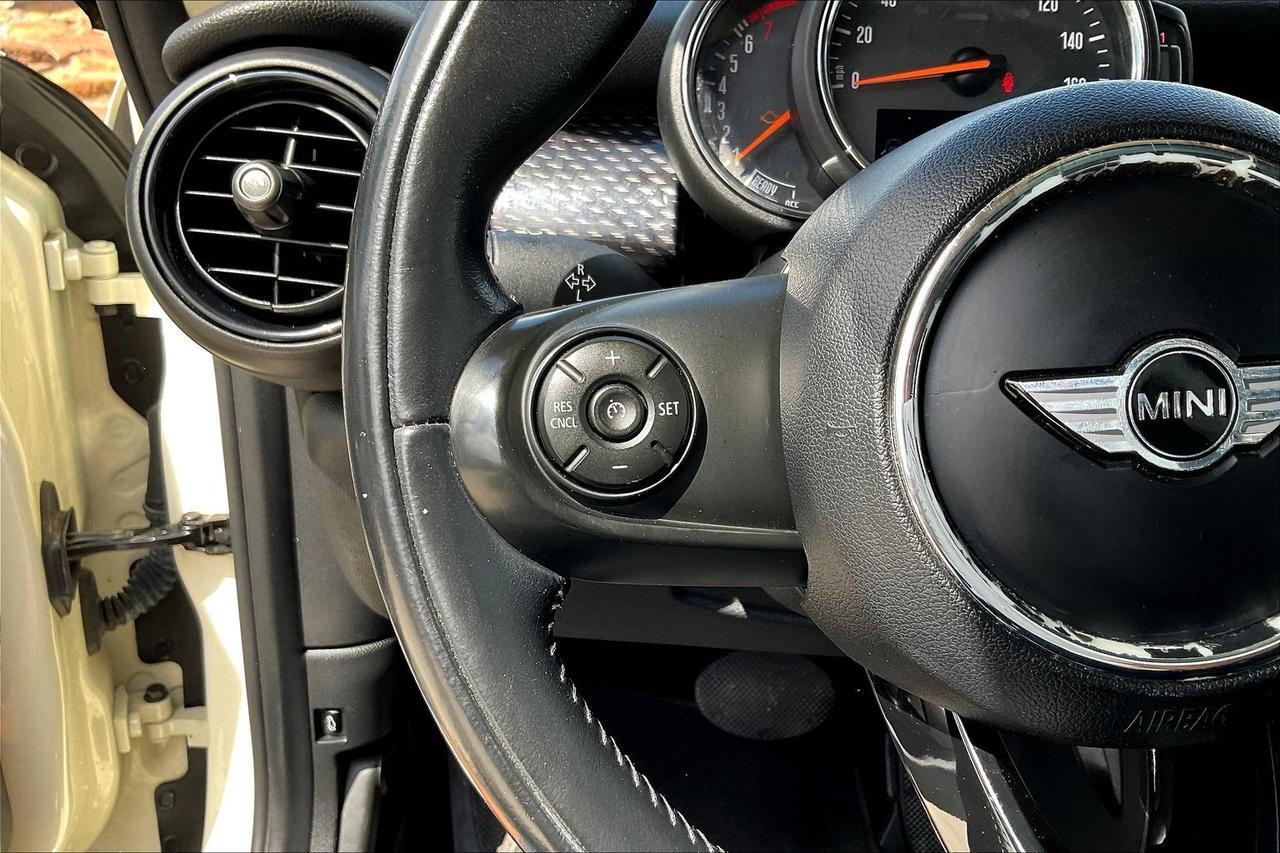 2018 MINI COOPER S Houston TX