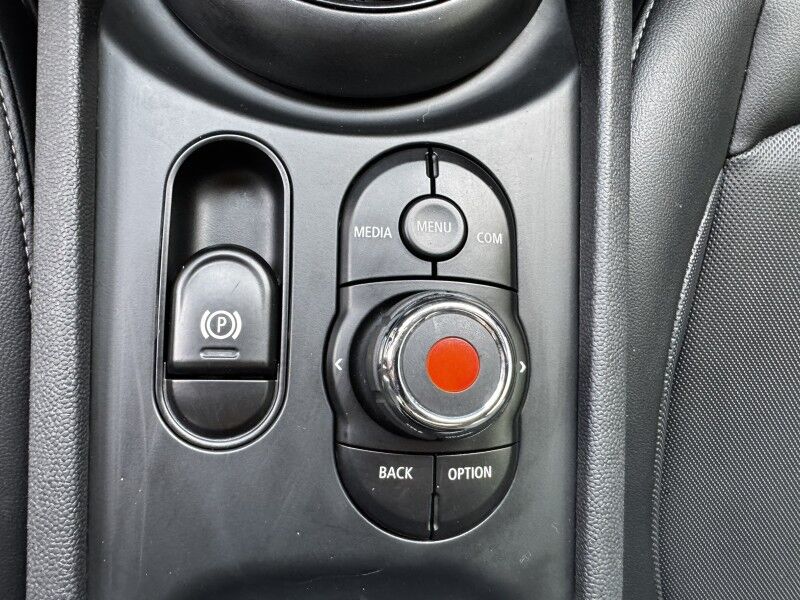 2018 MINI Clubman Cooper Willow Grove PA