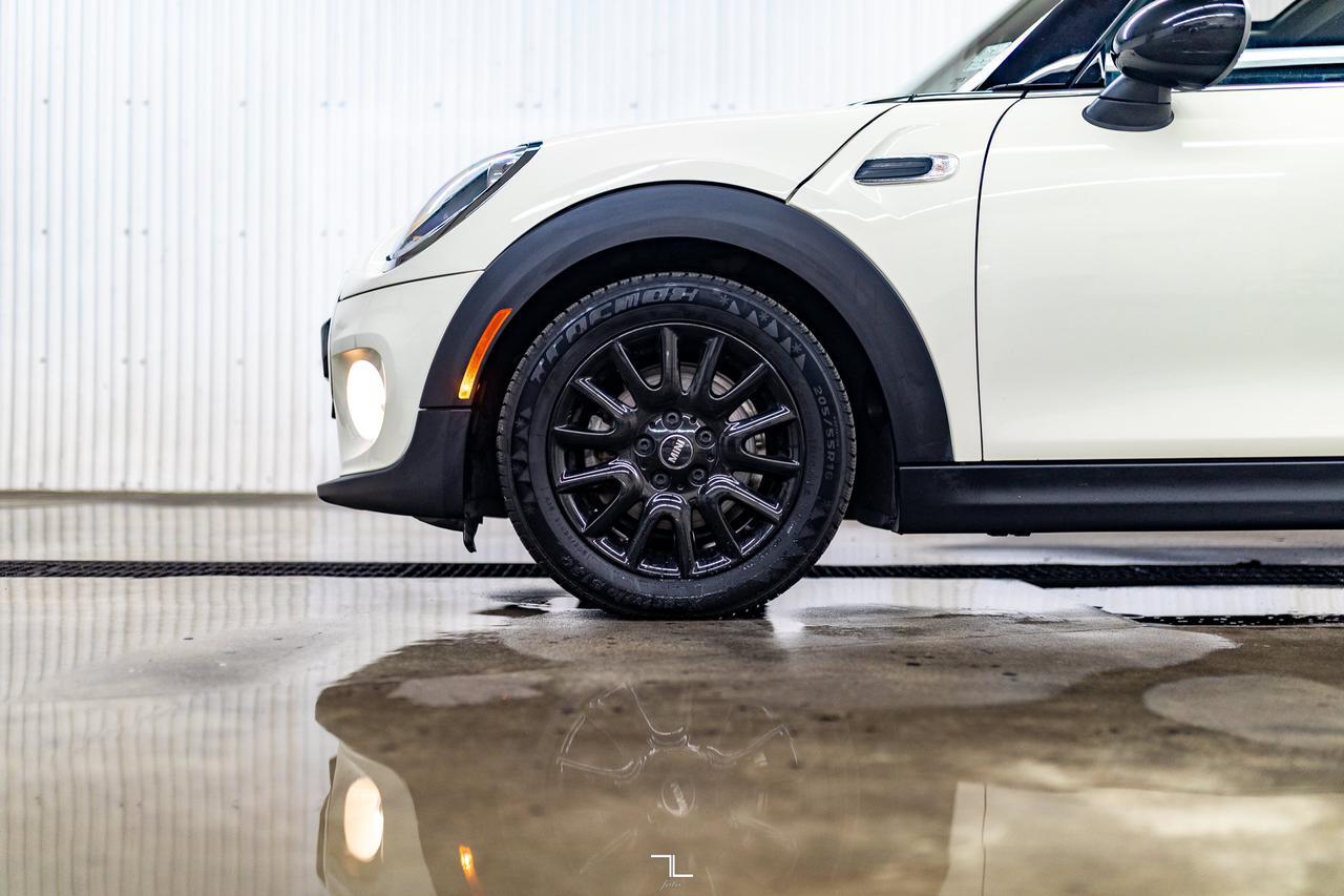 2018 MINI Cooper 3 Door Hatchback Manual Leather Roof Nav Red Deer AB